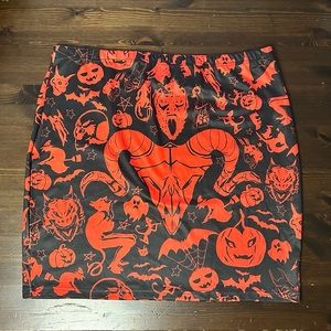 Red and black spooky skirt 👻 worn once!